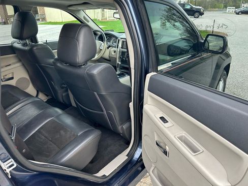 Used 2010 Jeep Grand Cherokee Limited w/ S Limited Group image 15