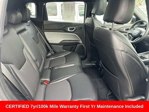 Used 2023 Jeep Compass Latitude w/ Sun and Sound Group AWD/4WD image 12