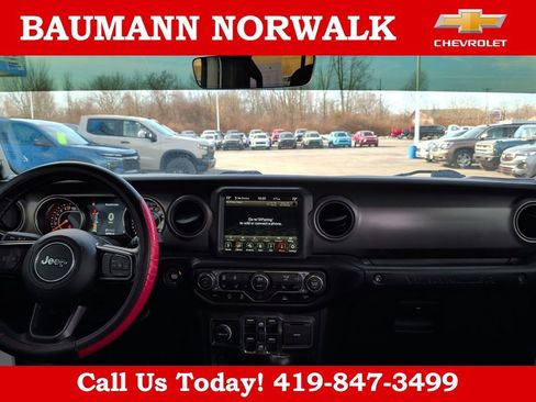 Used 2022 Jeep Wrangler Unlimited Sport AWD/4WD image 14