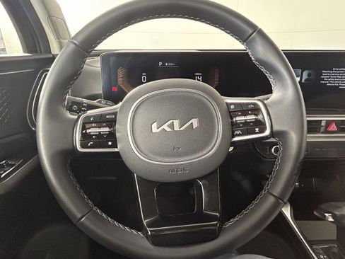 Used 2025 Kia Sorento S AWD/4WD image 23