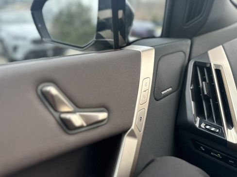 Certified 2025 BMW iX xDrive50 image 21