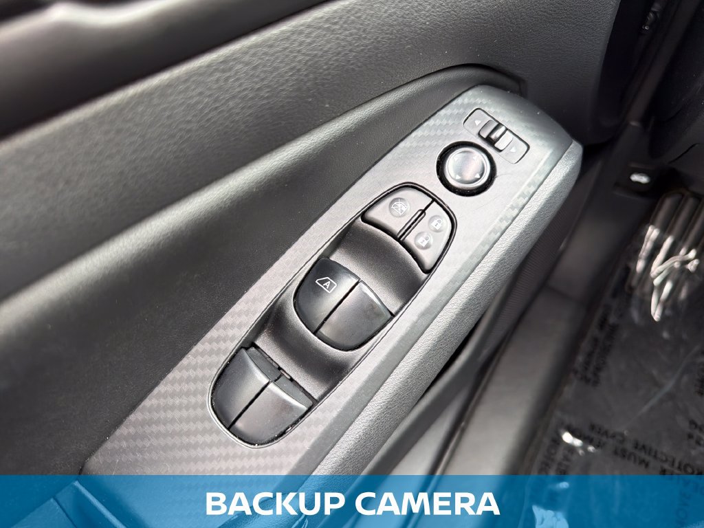 Used 2025 Nissan Altima 2.5 SV FWD image 14