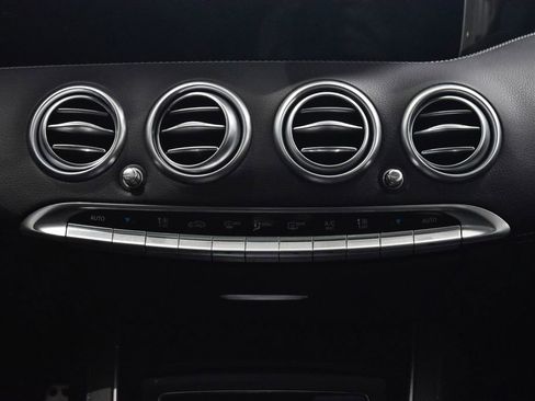Used 2020 Mercedes-Benz S 560 4MATIC Coupe image 25