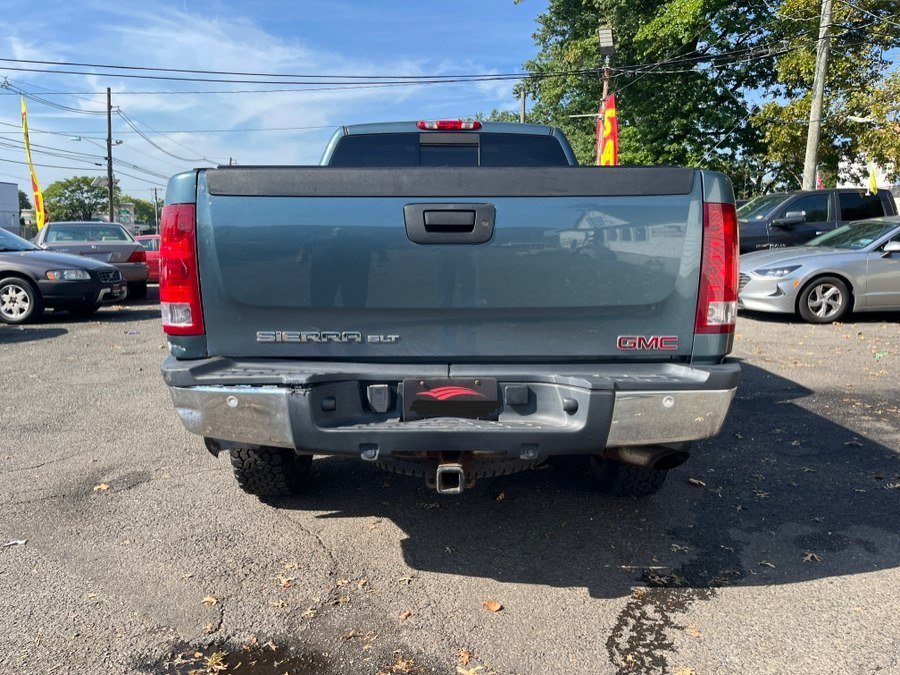 Used 2008 GMC Sierra 2500 SLT w/ Z71 Off-Road Package AWD/4WD image 7