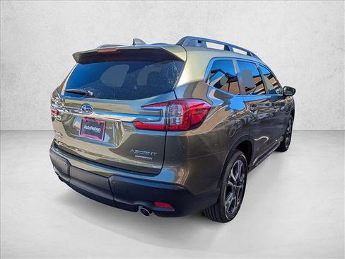 New 2025 Subaru Ascent Limited image 5