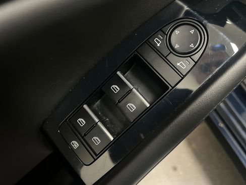 Used 2022 MAZDA MAZDA3 s image 19