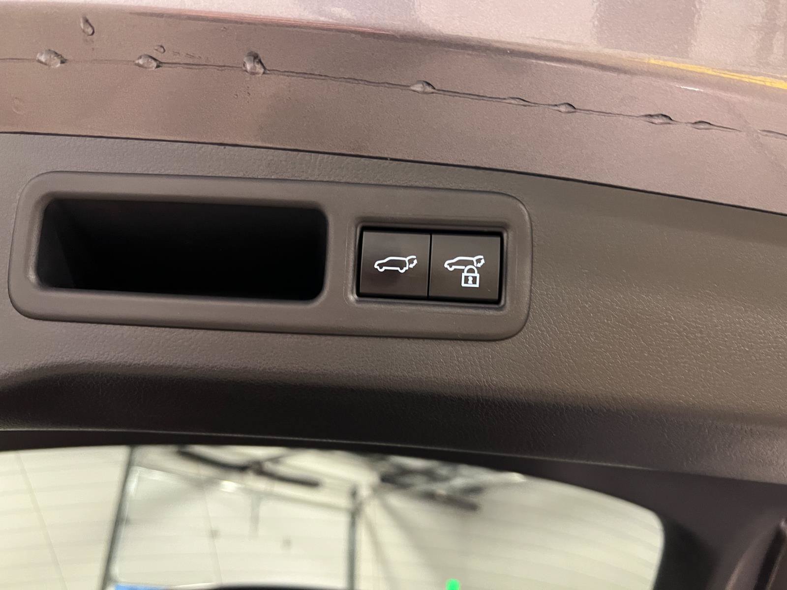 Used 2023 Lexus RX 350 F Sport w/ Accessory Package AWD/4WD image 33