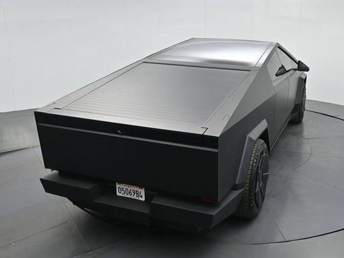 Used 2024 Tesla Cybertruck AWD Crew Cab image 52