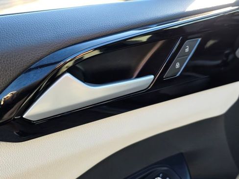 Used 2025 Volkswagen Taos S FWD image 23