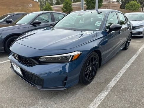 Certified 2025 Honda Civic Sport image 2
