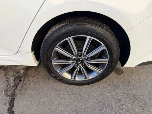 Used 2019 Kia Optima LX w/ LX Premium Package image 9