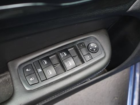 Used 2016 Chrysler 200 S w/ Comfort Group AWD/4WD image 13