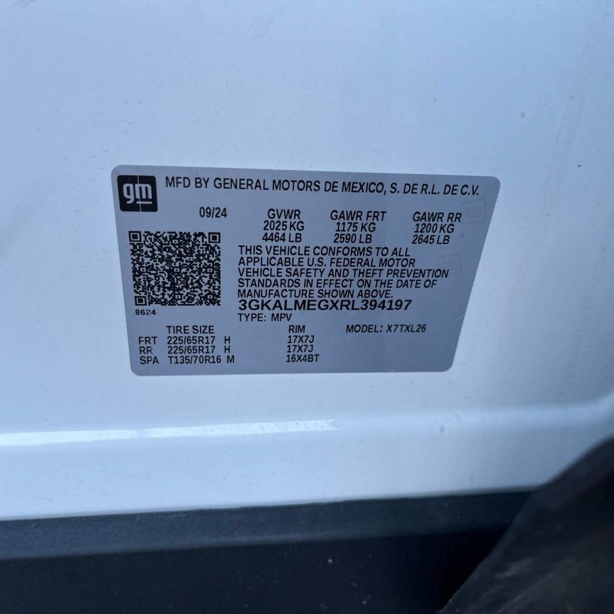 Used 2024 GMC Terrain SLE FWD image 25