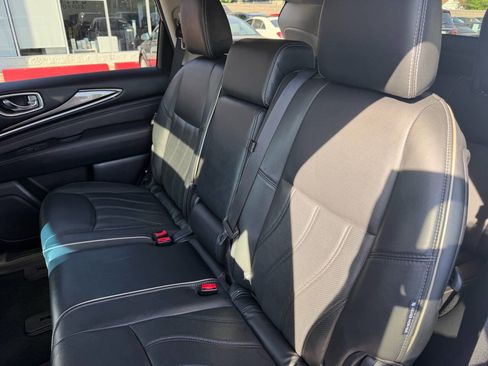 Used 2020 INFINITI QX60 Luxe w/ Essential Package FWD image 19