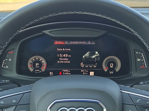 Used 2025 Audi Q7 2.0T Premium w/ Convenience Plus Package AWD/4WD image 22