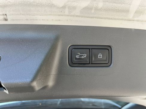 Used 2025 Hyundai Santa Fe SEL AWD/4WD image 23