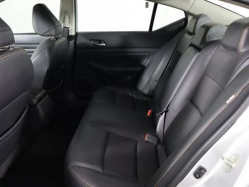 Used 2020 Nissan Altima 2.5 SR w/ Premium Package FWD image 16