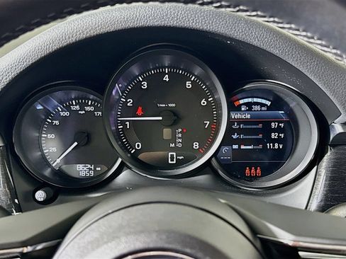 Certified 2024 Porsche Macan AWD/4WD image 13