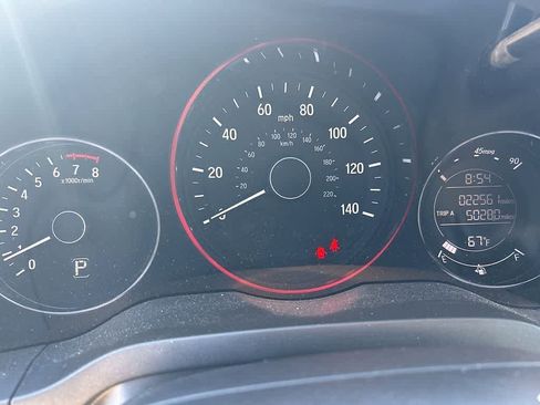 Used 2017 Honda HR-V LX image 8
