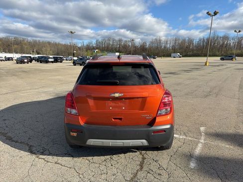 Used 2015 Chevrolet Trax LT w/ LT Sun and Sound Package image 4