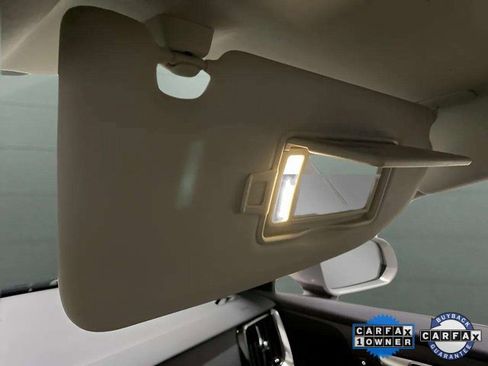 Used 2025 Volvo V60 B5 Cross Country Plus image 60