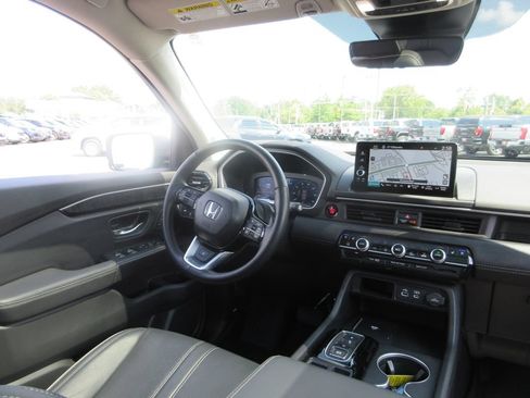 Used 2025 Honda Pilot Elite image 28