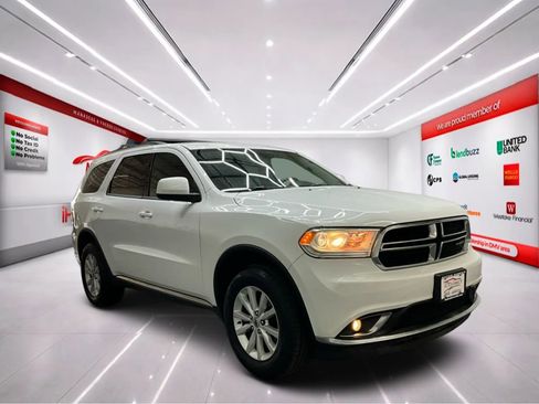 Used 2020 Dodge Durango SXT AWD/4WD image 2