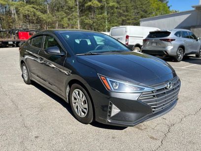 Used 2020 Hyundai Elantra SE w/ Cargo Package (C1)