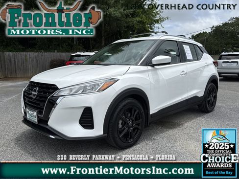 Used 2023 Nissan Kicks SV w/ Exterior Package FWD image 1