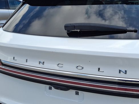 Used 2023 Lincoln Nautilus Reserve w/ Equipment Group 201A AWD/4WD image 30