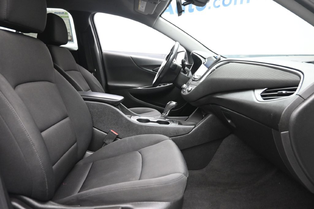 Used 2020 Chevrolet Malibu RS w/ LPO, Convenience Package 1 FWD image 9
