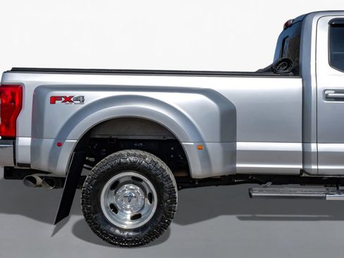 Used 2019 Ford F350 Lariat w/ Lariat Value Package image 6