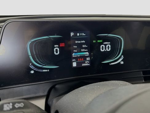 Used 2023 Kia Sportage EX image 14