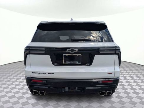 Used 2024 Chevrolet Traverse RS w/ LPO, Floor Liner Package AWD/4WD image 5