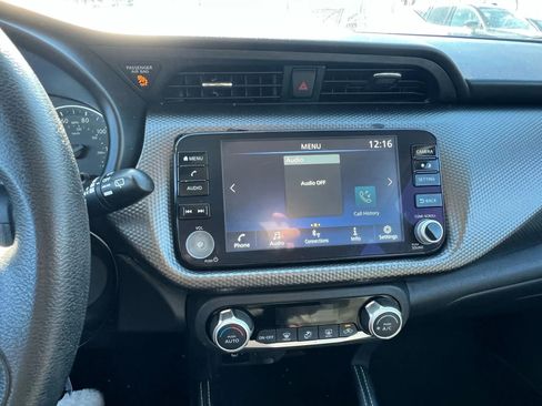 Used 2020 Nissan Kicks SV FWD image 15