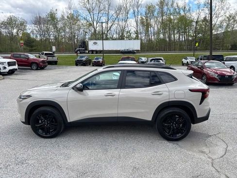 New 2026 Chevrolet Trax ACTIV FWD image 20