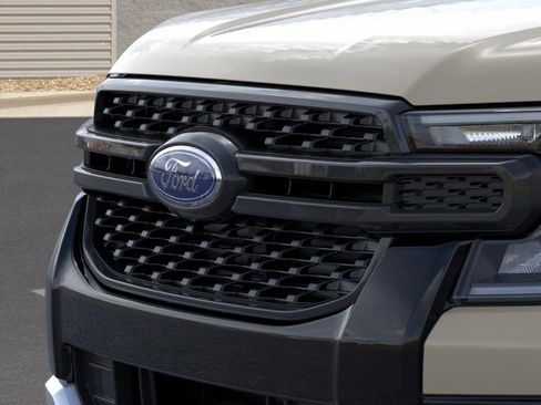 New 2025 Ford Ranger XLT w/ FX4 Off-Road Package image 17