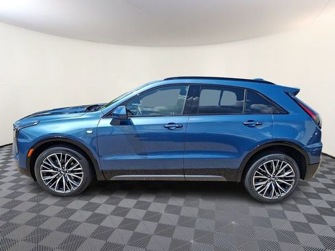 Used 2024 Cadillac XT4 Sport w/ Cold Weather Package AWD/4WD image 7