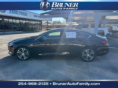 Used 2019 Buick Regal Essence w/ Driver Confidence Package I image 10
