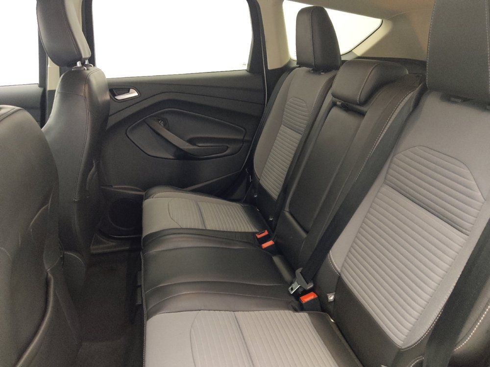 Used 2019 Ford Escape SE FWD image 18