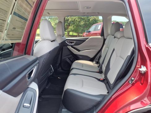 Used 2019 Subaru Forester Limited AWD/4WD image 14