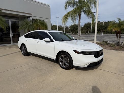 Used 2024 Honda Accord EX image 1