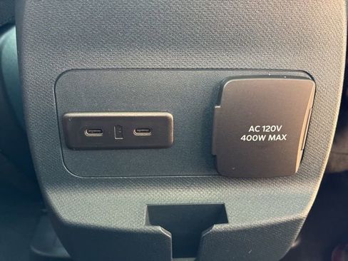 New 2025 Ford Maverick XLT w/ XLT Luxury Package image 23