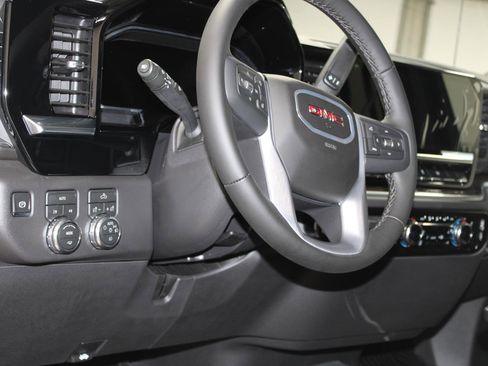 New 2026 GMC Sierra 1500 Elevation image 34