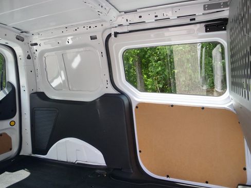 Used 2015 Ford Transit Connect XL FWD image 28