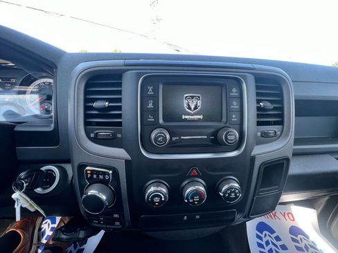 Used 2019 RAM 1500 ST w/ SXT Plus Group AWD/4WD image 19