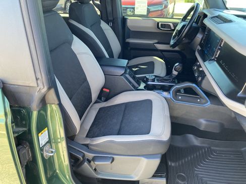 Used 2022 Ford Bronco Wildtrak image 33