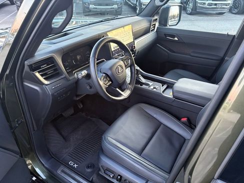 Used 2024 Lexus GX 550 w/ Accessory Package (2T) image 13