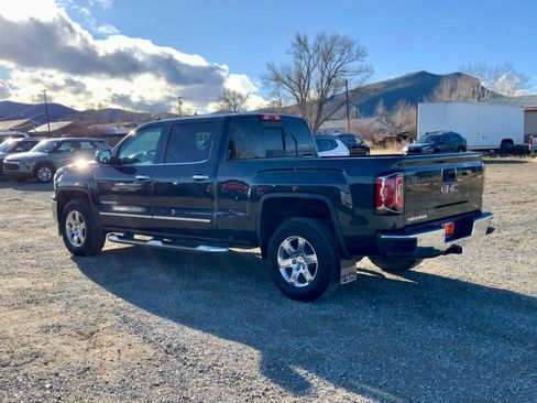 Used 2018 GMC Sierra 1500 SLT w/ SLT Preferred Package image 3