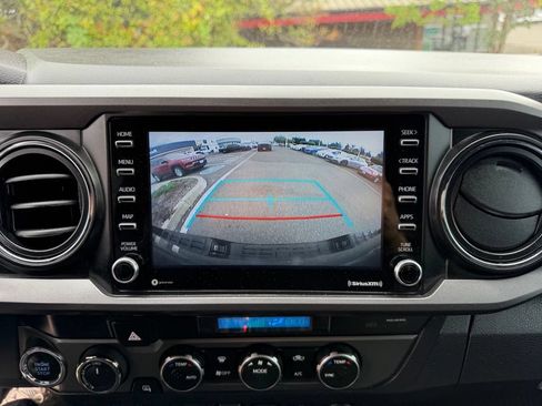 Used 2021 Toyota Tacoma TRD Off-Road AWD/4WD image 22